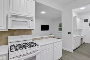 148 S Thornton Ave, Orlando, FL 32801 - Photo 15
