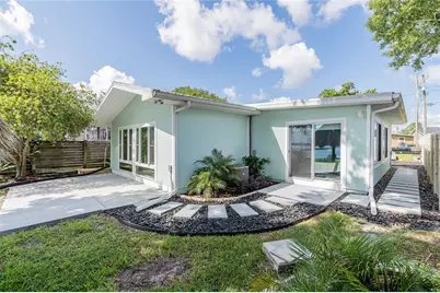 6125 Lake Lizzie Drive, Saint Cloud, FL 34771 - Photo 11