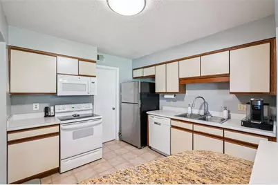 2258 Coach House Boulevard #804, Orlando, FL 32812 - Photo 9