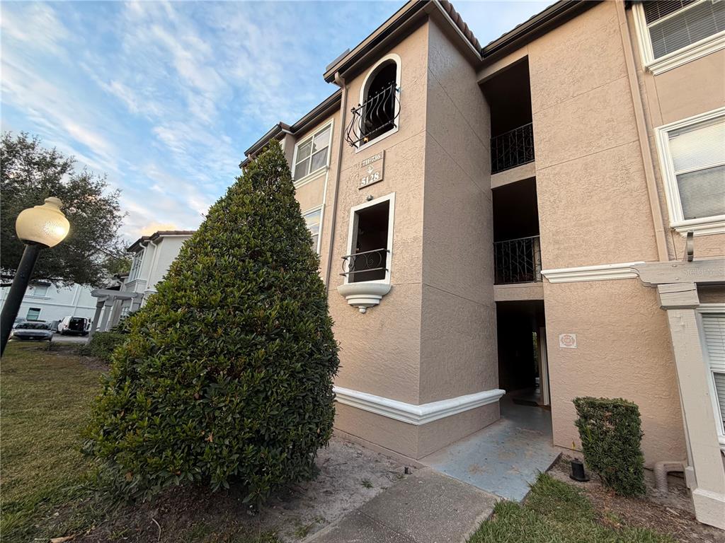 5128 Conroy Rd #725 - 5128 Conroy Rd #725, Orlando, FL 32811 Luxury Property | Jose Angel Pina