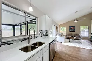 7672 Telford Ct, Orlando, FL 32818 - Photo 19