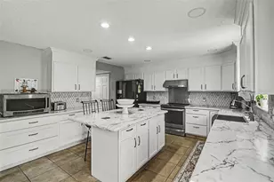 121 Mayfield Dr, Sanford, FL 32771 - Photo 11