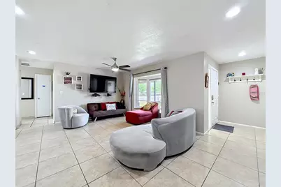 197 Tulip Way, Kissimmee, FL 34743 - Photo 7