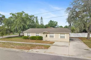 1221 E Court St, Tarpon Springs, FL 34689 - Photo 1