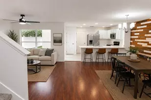 13874 Phoenix Dr, Orlando, FL 32828 - Photo 3