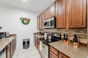 8961 Majesty Palm Rd, Kissimmee, FL 34747 - Photo 11