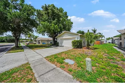 4816 W Addax Drive, New Port Richey, FL 34653 - Photo 3