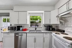 2429 Martha Ln, Land O Lakes, FL 34639 - Photo 9