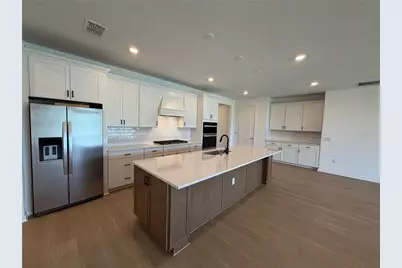 6888 Gilly Shadow Street, Wesley Chapel, FL 33545 - Photo 7
