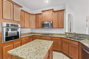 3877 Shoreview Dr, Kissimmee, FL 34744 - Photo 5