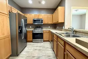 2604 Grand Central Pkwy, Orlando, FL 32839 - Photo 9