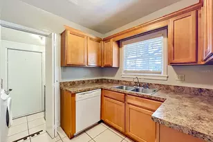 21 N Mills Ave, Orlando, FL 32801 - Photo 13