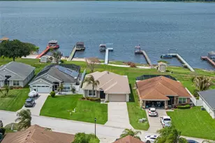 4111 Island Lakes Dr, Winter Haven, FL 33881 - Photo 3