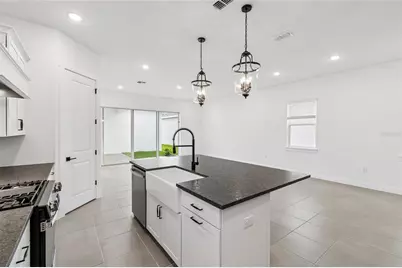 12451 Clear Sapphire Drive, Winter Garden, FL 34787 - Photo 11