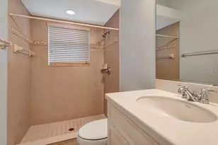 1704 Amberwynd Cir W, Palmetto, FL 34221 - Photo 19
