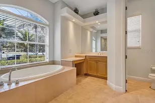 1704 Amberwynd Cir W, Palmetto, FL 34221 - Photo 15