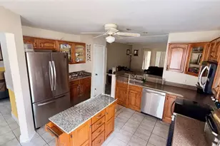 187 Pinewood Cir, Kissimmee, FL 34743 - Photo 5