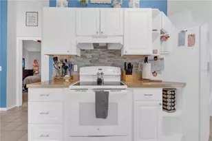 105 Holloway Ct, Sanford, FL 32771 - Photo 5