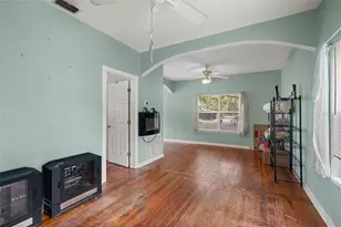 936 E 5th Ave, Mount Dora, FL 32757 - Photo 7