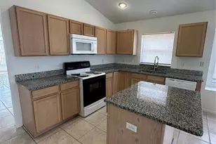 311 Downing Cir, Davenport, FL 33897 - Photo 11
