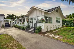 1099 Grove Ave, Mount Dora, FL 32757 - Photo 3