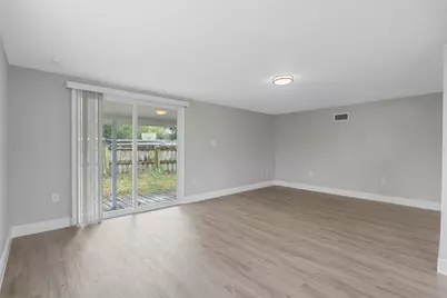 1090 Emerald Drive, Mount Dora, FL 32757 - Photo 5
