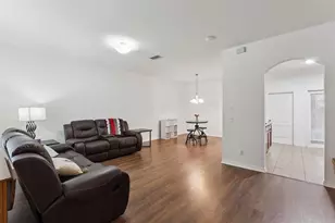 2428 Victoria Falls Dr, Orlando, FL 32824 - Photo 5