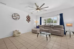 2596 Sand Hill Point Cir, Davenport, FL 33837 - Photo 13