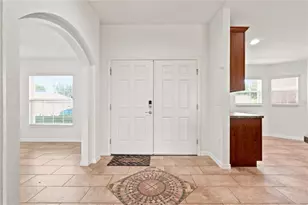 650 Hidden Lakes Ct, Haines City, FL 33844 - Photo 3