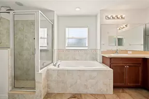 650 Hidden Lakes Ct, Haines City, FL 33844 - Photo 13