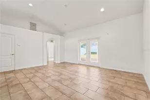 650 Hidden Lakes Ct, Haines City, FL 33844 - Photo 9