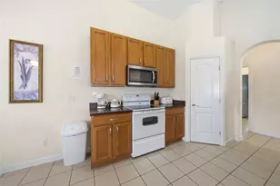 723 Old Bridge Cir, Davenport, FL 33897 - Photo 9