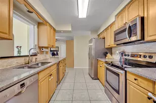 1010 Gregory Dr, Maitland, FL 32751 - Photo 13