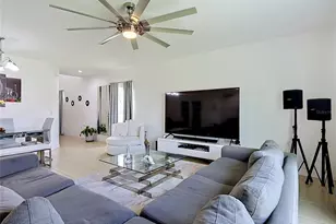 938 Anna Pl, Davenport, FL 33837 - Photo 13