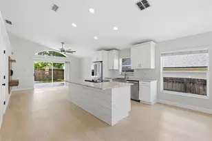 1960 Aquarius Ct, Oviedo, FL 32765 - Photo 3