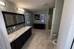 21247 Orange Ct, Mount Dora, FL 32757 - Photo 5