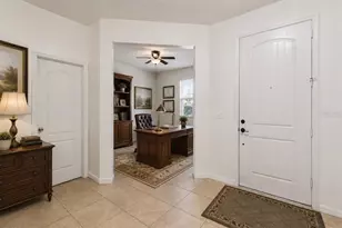 1572 Auburn Hills Ct, Tavares, FL 32778 - Photo 3