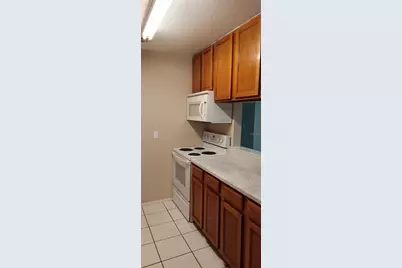 3973 Versailles Drive #3973F, Orlando, FL 32808 - Photo 5