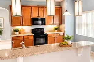 2746 Patrician Cir, Kissimmee, FL 34746 - Photo 9