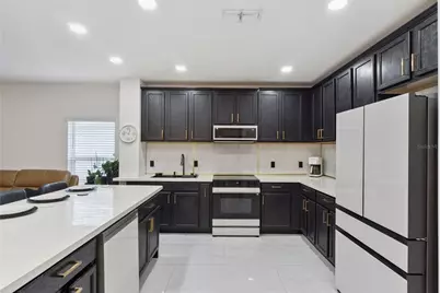 2581 Wadeview Loop, Saint Cloud, FL 34769 - Photo 11