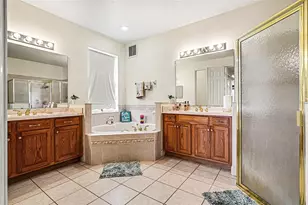 1711 Windward Oaks Ct, Kissimmee, FL 34746 - Photo 13