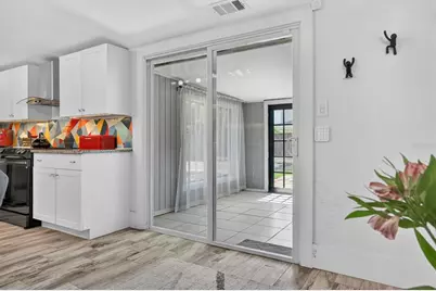 212 S Glenwood Avenue, Orlando, FL 32803 - Photo 13