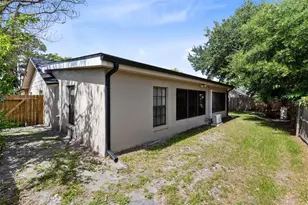 9909 Earlston St, Orlando, FL 32817 - Photo 25