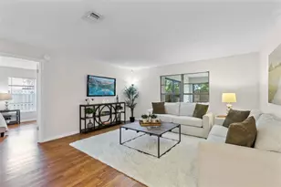 9909 Earlston St, Orlando, FL 32817 - Photo 3