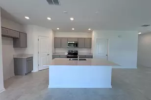 1033 Waterfall Blvd, Davenport, FL 33837 - Photo 9