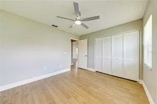 1618 Colonnades Cir N, Lakeland, FL 33811 - Photo 19