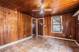 10704 N Annette Ave, Tampa, FL 33612 - Photo 7
