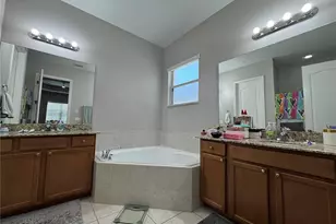 6811 Helmsley Cir, Windermere, FL 34786 - Photo 9