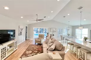 17920 SW 66th Pl, Dunnellon, FL 34432 - Photo 9