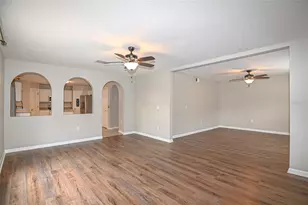 2019 Honeybell Ave, Haines City, FL 33844 - Photo 7